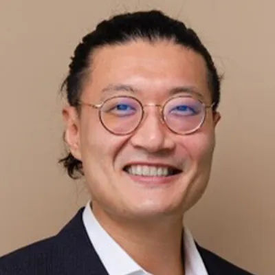 Ying Dong